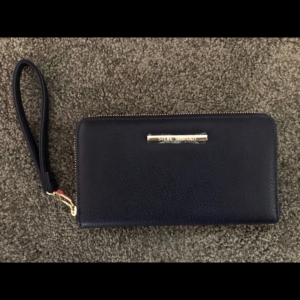 Steve Madden wallet